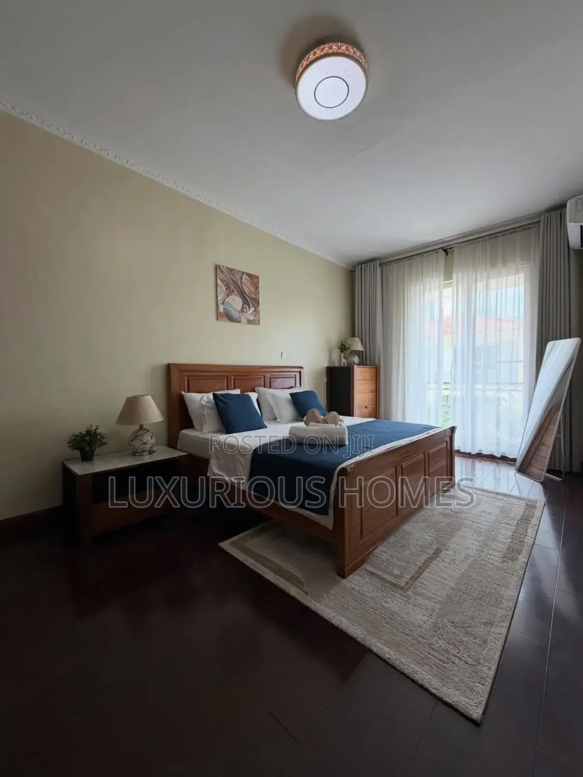 Furnished 2bdrm Apartment in Oyster Bay for rent