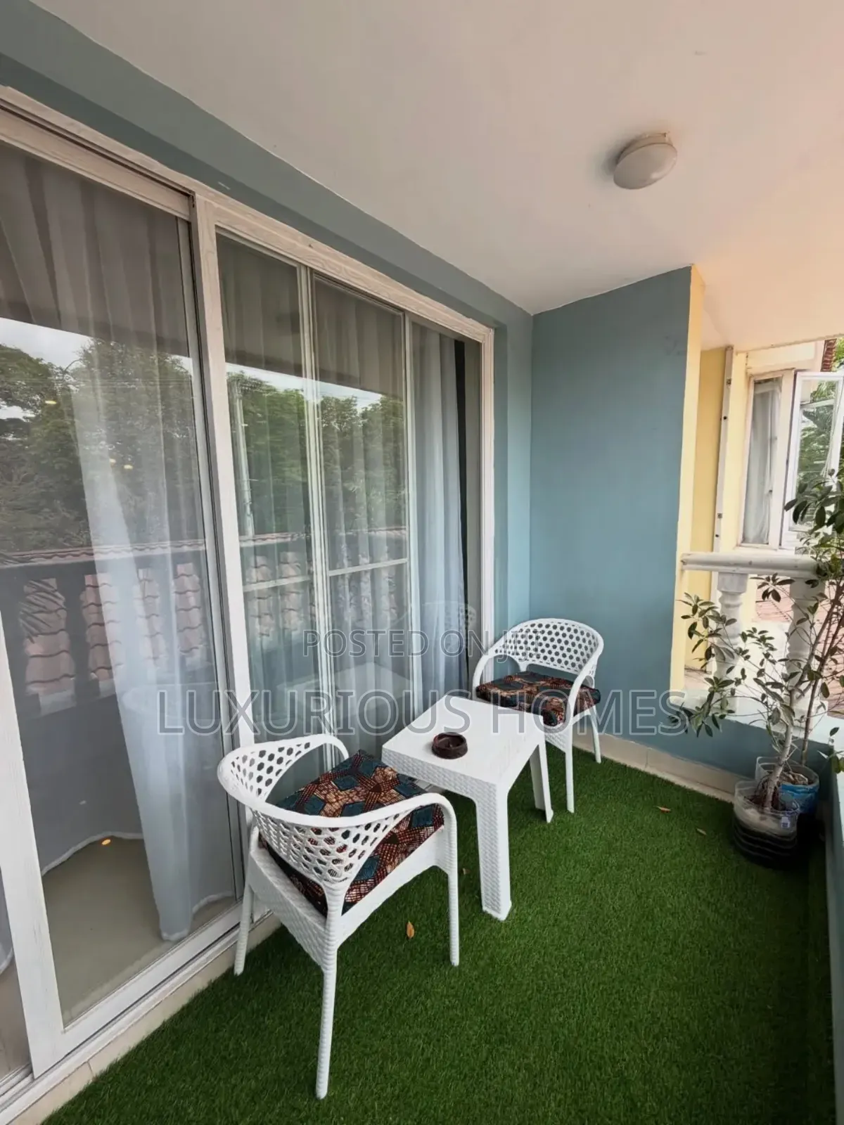 Furnished 2bdrm Apartment in Oyster Bay for rent