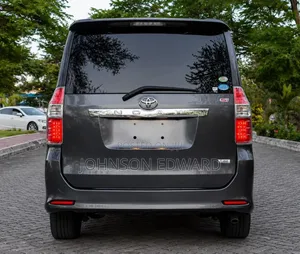 Toyota Noah 2008 Gray