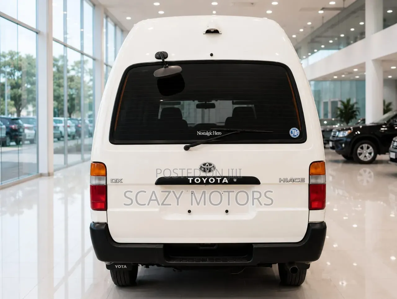 Toyota HiAce 2000 White