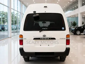 Toyota HiAce 2000 White