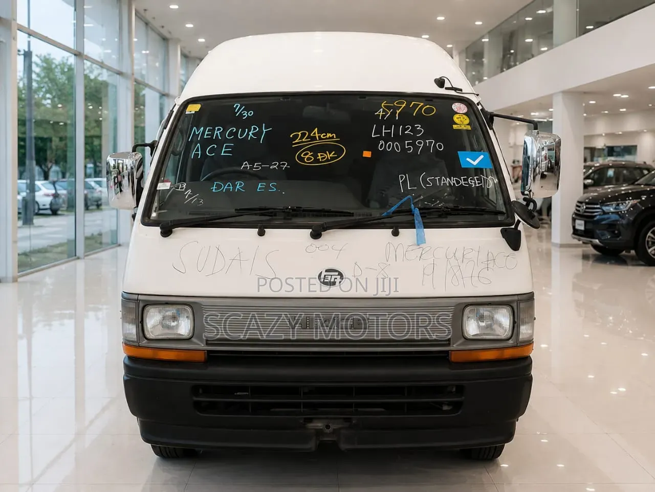 Toyota HiAce 2000 White
