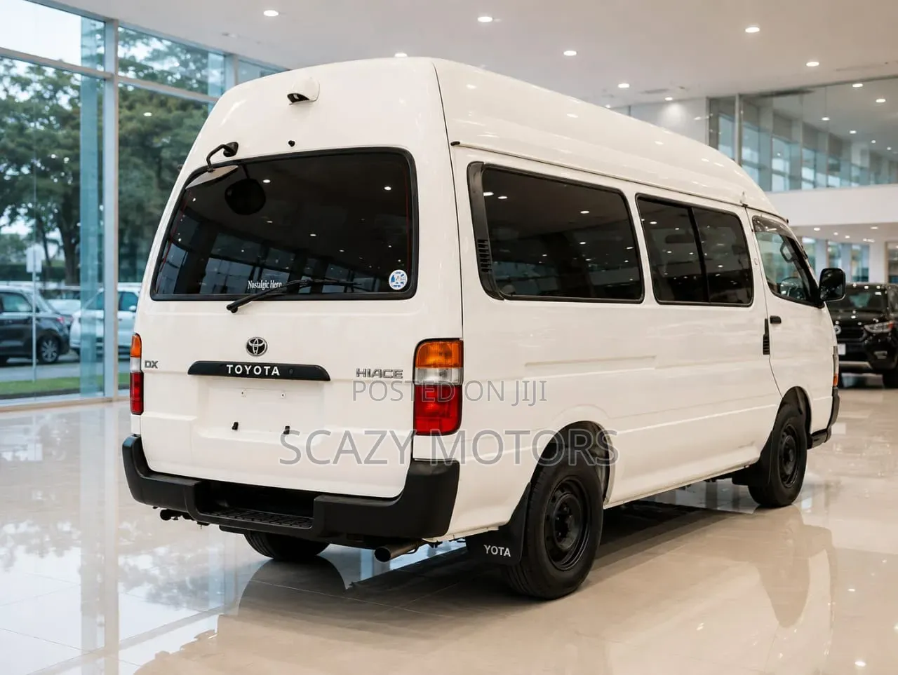 Toyota HiAce 2000 White