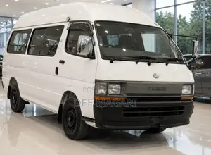 Toyota HiAce 2000 White