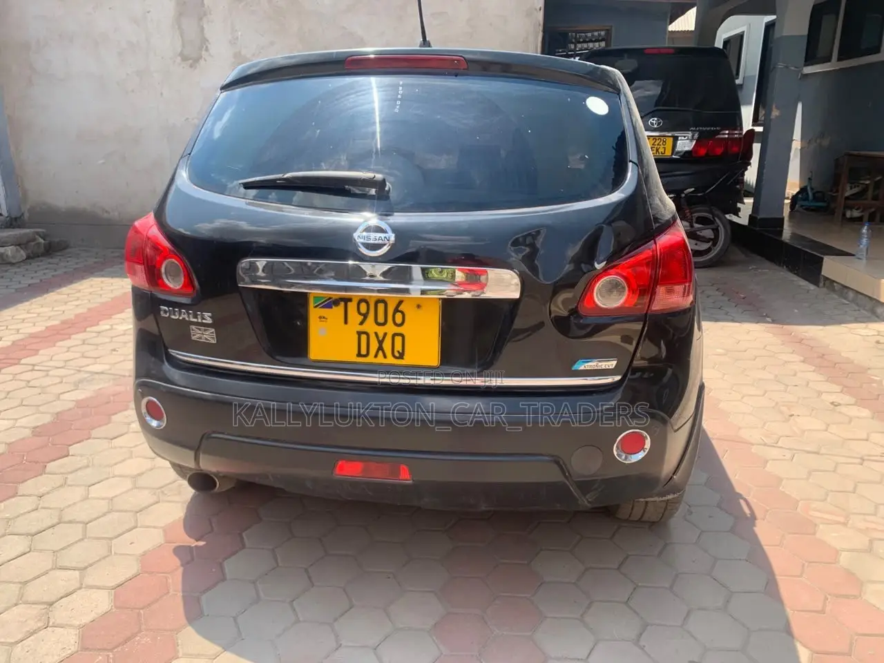 Nissan Dualis 2010 Black