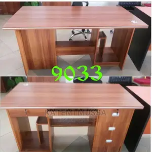Meza Ya Ofisi