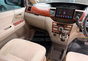Toyota Noah 2005 White
