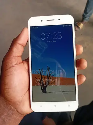 Vivo Y66i 32 GB Gold