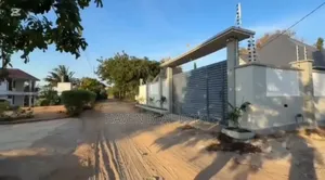 3bdrm House in Goba for sale