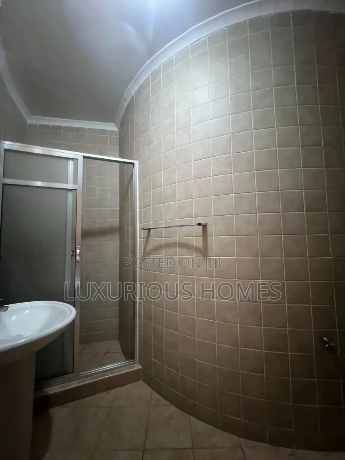 Furnished 3bdrm Villa in Mikocheni for rent