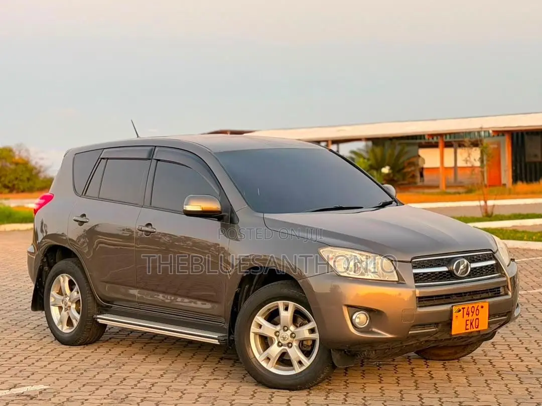 Toyota RAV4 2011 Beige
