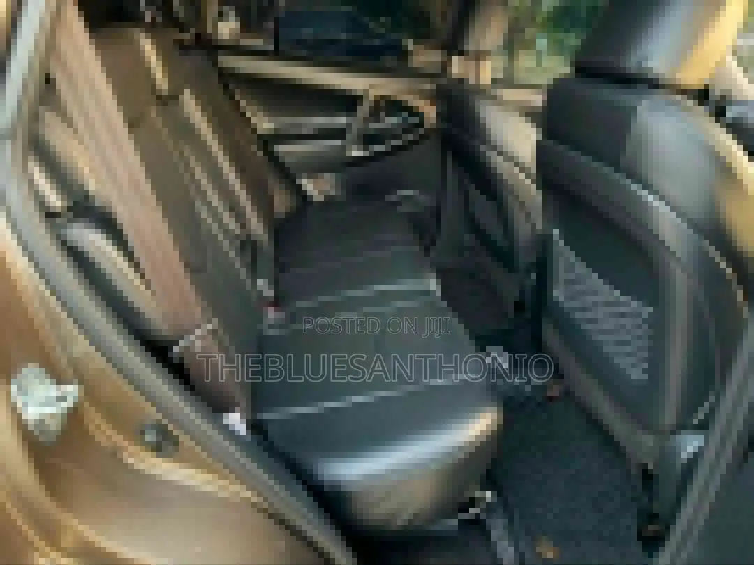 Toyota RAV4 2011 Beige