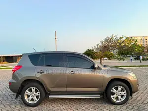 Toyota RAV4 2011 Beige