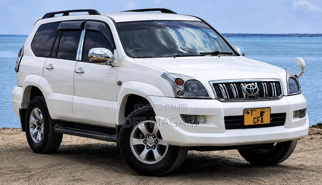 Toyota Land Cruiser Prado 2005 White