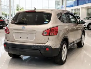 Nissan Dualis 2007 Gold