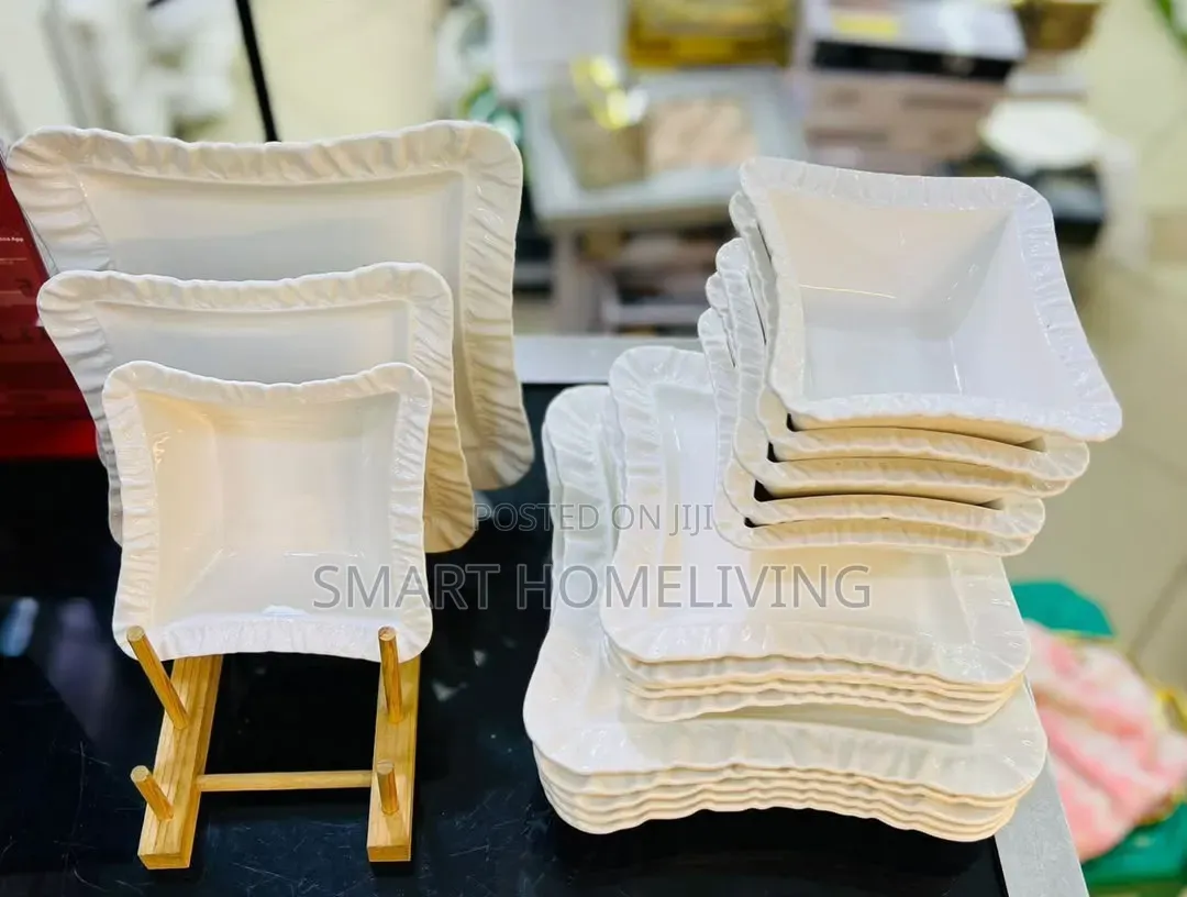 White Dinner Set
