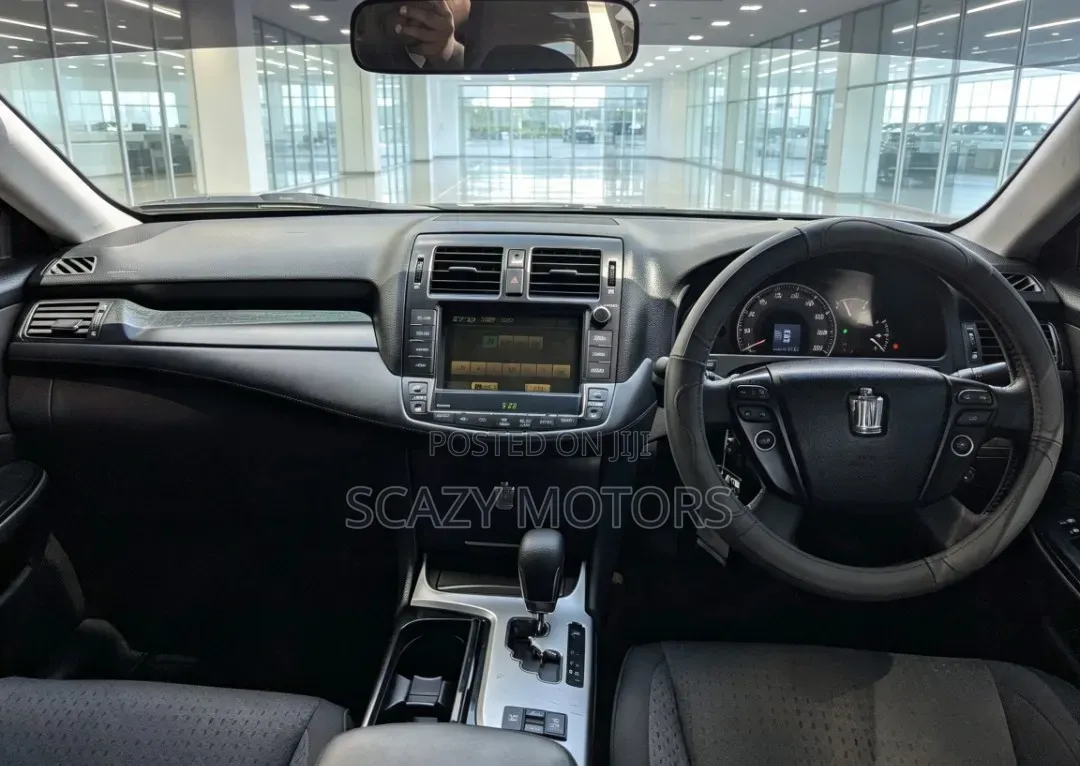 Toyota Crown 2009 Black