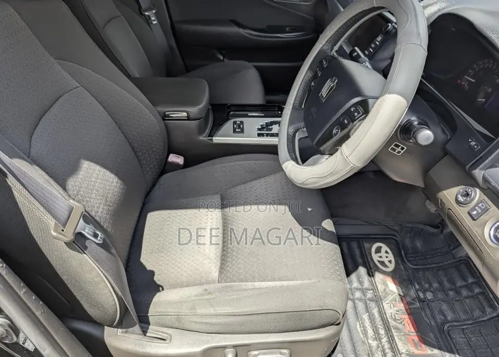 Toyota Crown 2009 Black