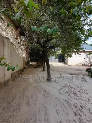 6bdrm House in Kinyerezi for sale