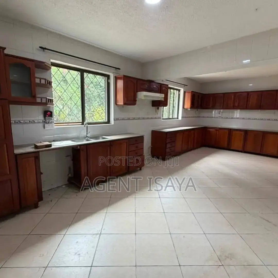 5bdrm Apartment in Kinondoni for rent