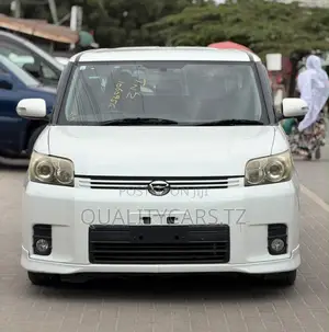Toyota Corolla Rumion 2008 White