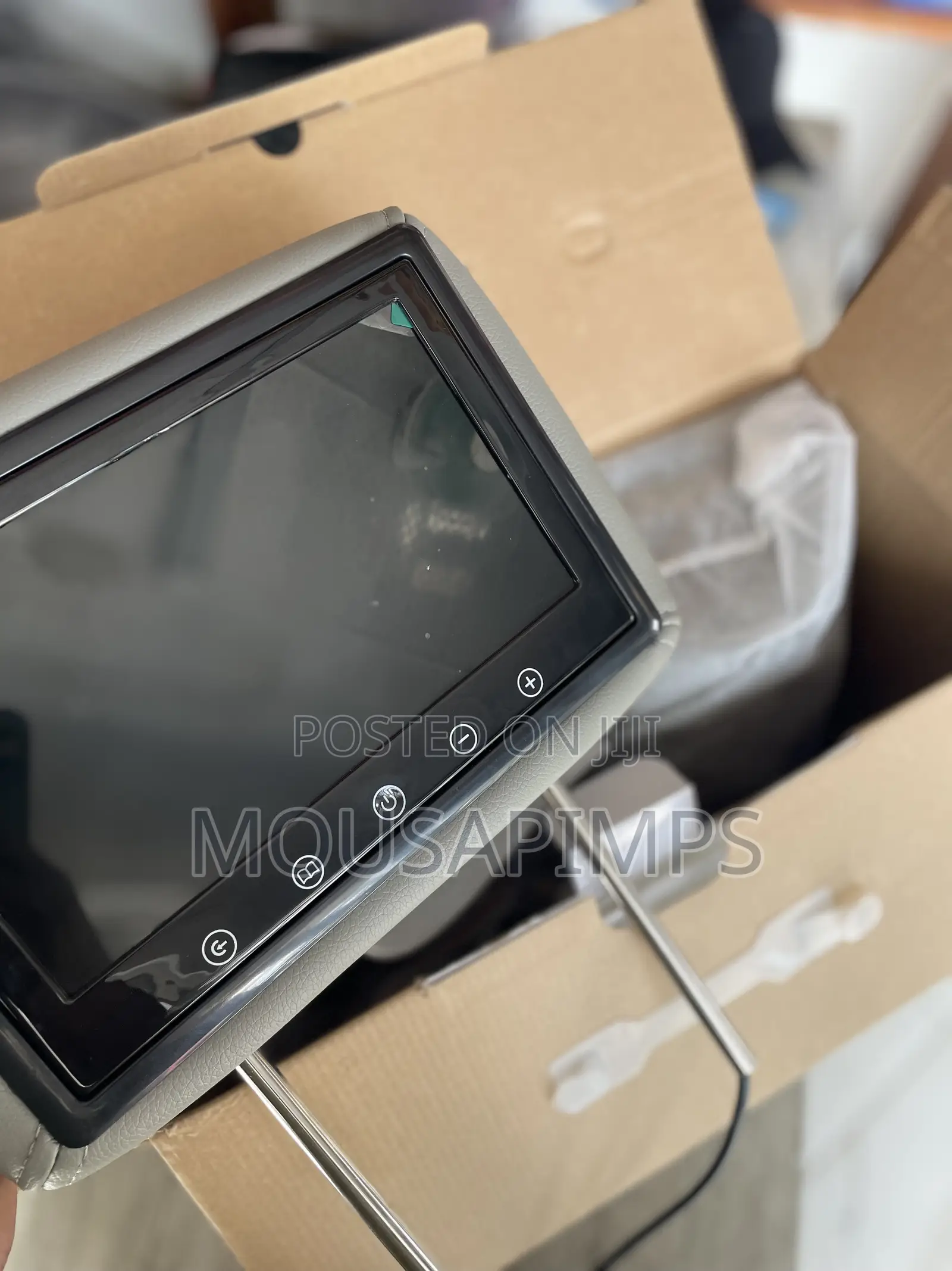 Rear Hedrest Monitor