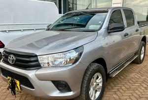 Toyota Hilux 2020 Gray