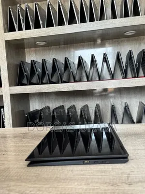 Laptop Lenovo ThinkPad X1 Yoga 16GB Intel Core i7 SSD 1T