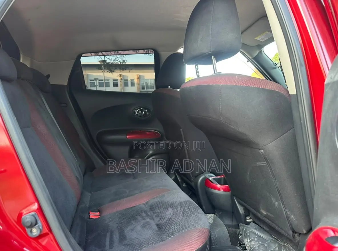 Nissan Juke 2011 Maroon