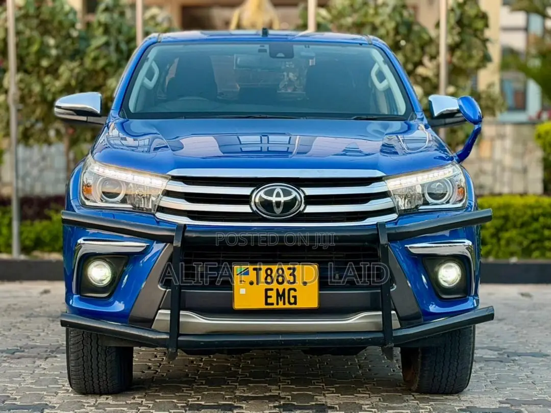 Toyota Hilux Revo Double Cab Deisel 2.4 AWD 2021 Blue
