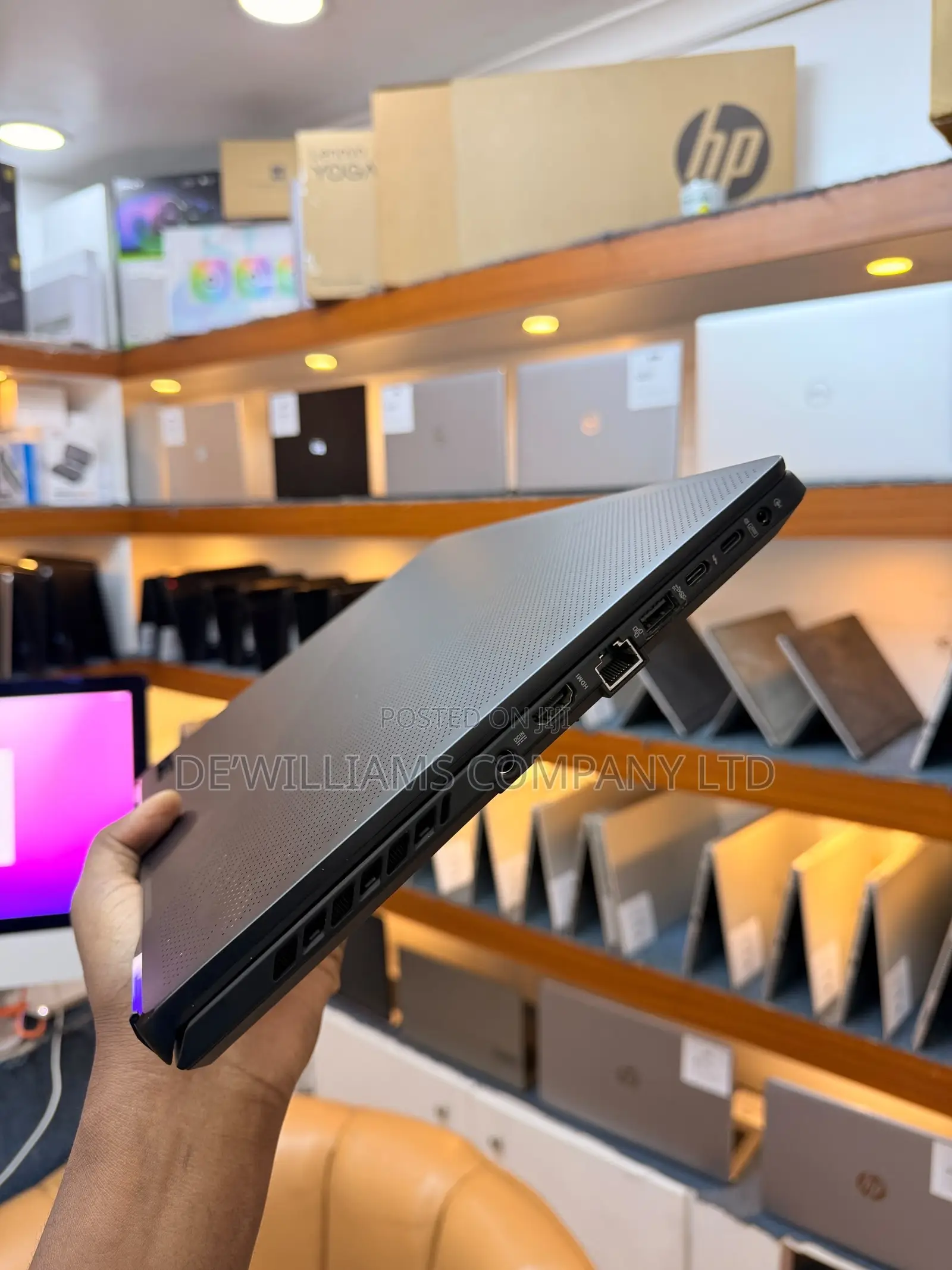 New Laptop Asus ROG Zephyrus M16 16GB Intel Core i7 SSD 512GB