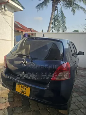 Toyota Vitz 2006 Blue
