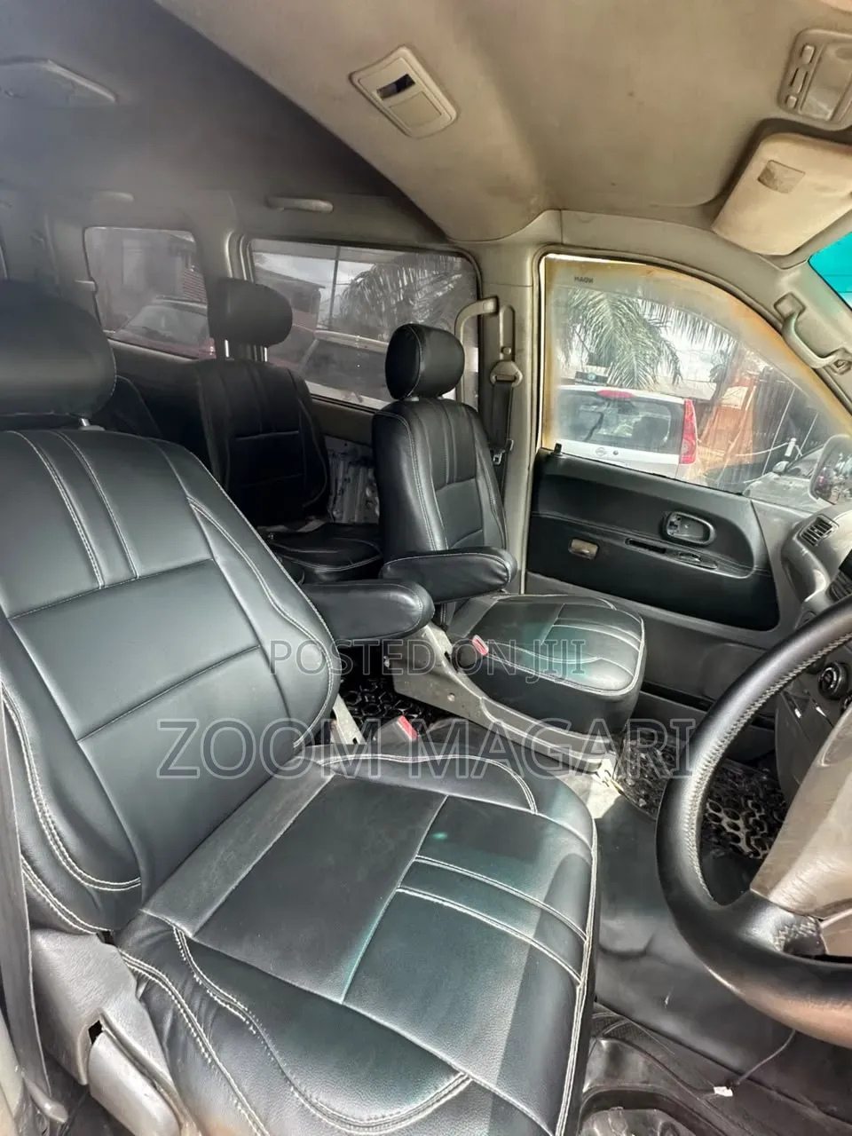 Toyota Noah 2001 White