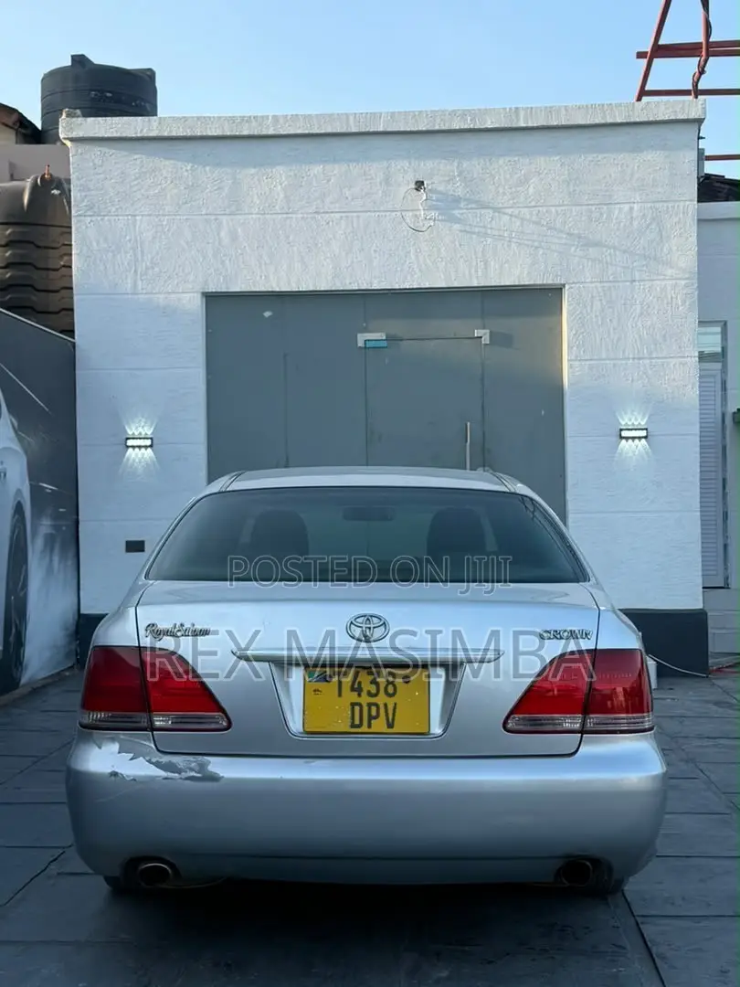 Toyota Crown 2007 Silver