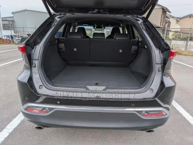 Toyota Harrier 2022 Black