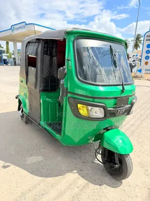 TVS King Deluxe Plus iTouch Start 2026 Green