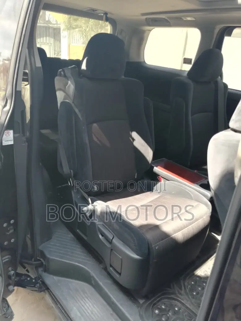 Toyota Alphard 2010 Black