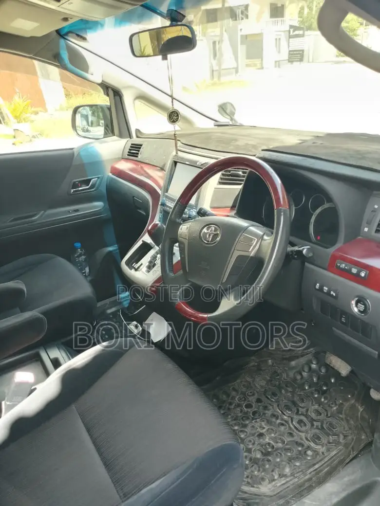 Toyota Alphard 2010 Black