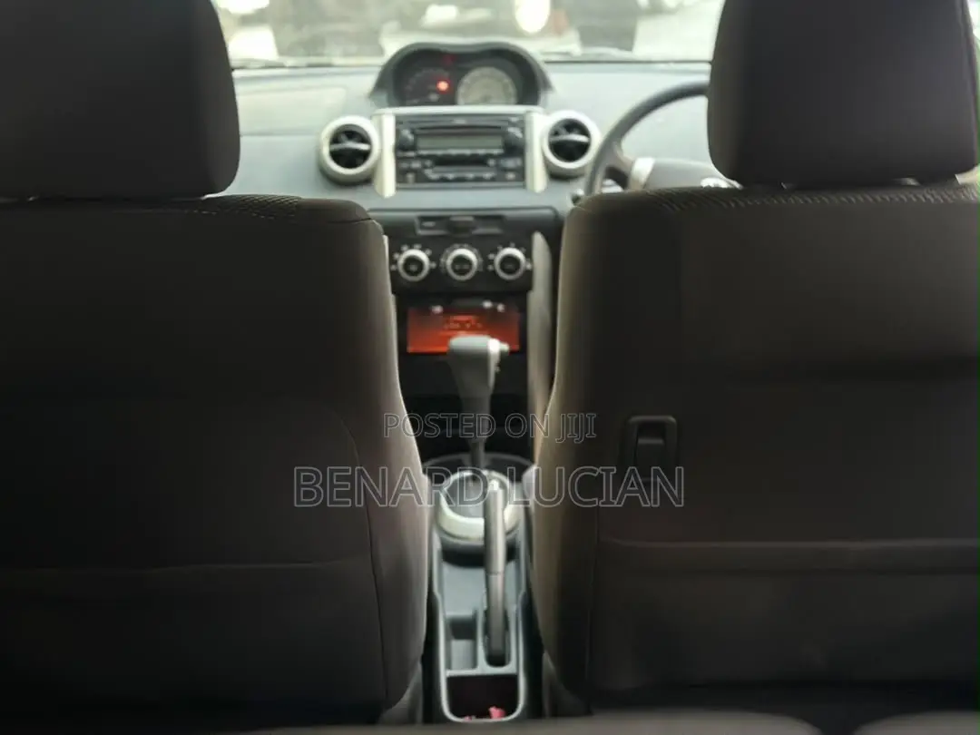 Toyota IST 2004 Silver