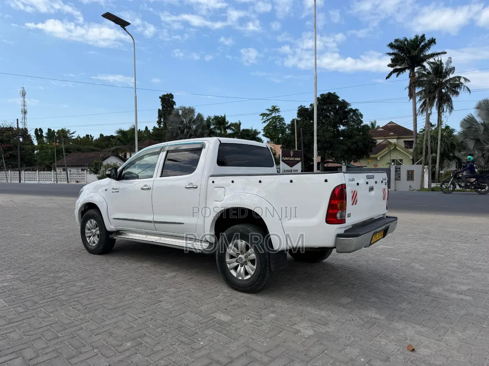 Toyota Hilux 2.5 Cab 2005 White