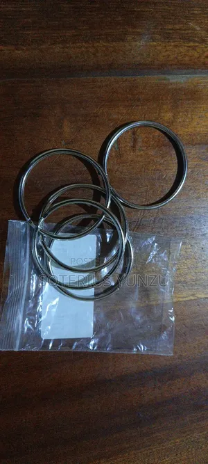 KEY RINGS-Material Hard Nickel