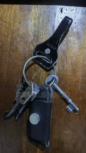 KEY RINGS-Material Hard Nickel