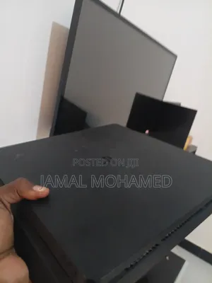 TV INCH 32 Na Playstation 4 Slim Full Package + Games 5 Ikiwemo Fifa