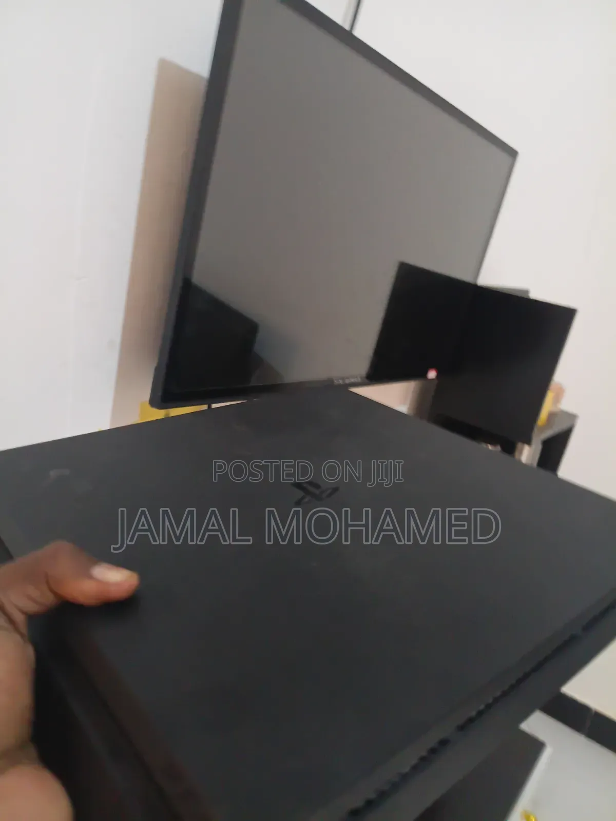 TV INCH 32 Na Playstation 4 Slim Full Package + Games 5 Ikiwemo Fifa