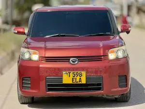 Toyota Corolla Rumion 2009 Red