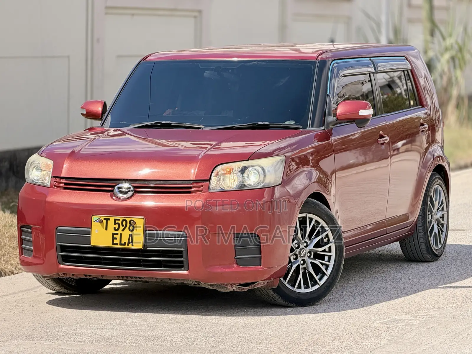 Toyota Corolla Rumion 2009 Red