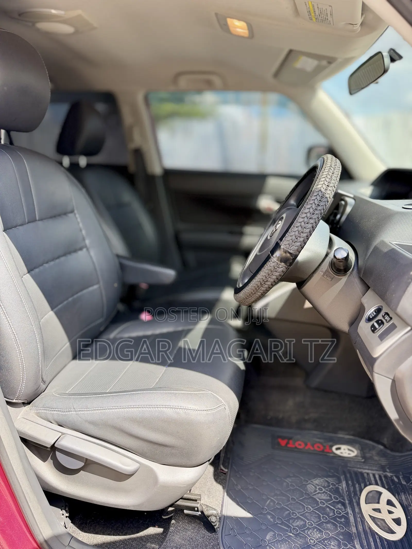 Toyota Corolla Rumion 2009 Red