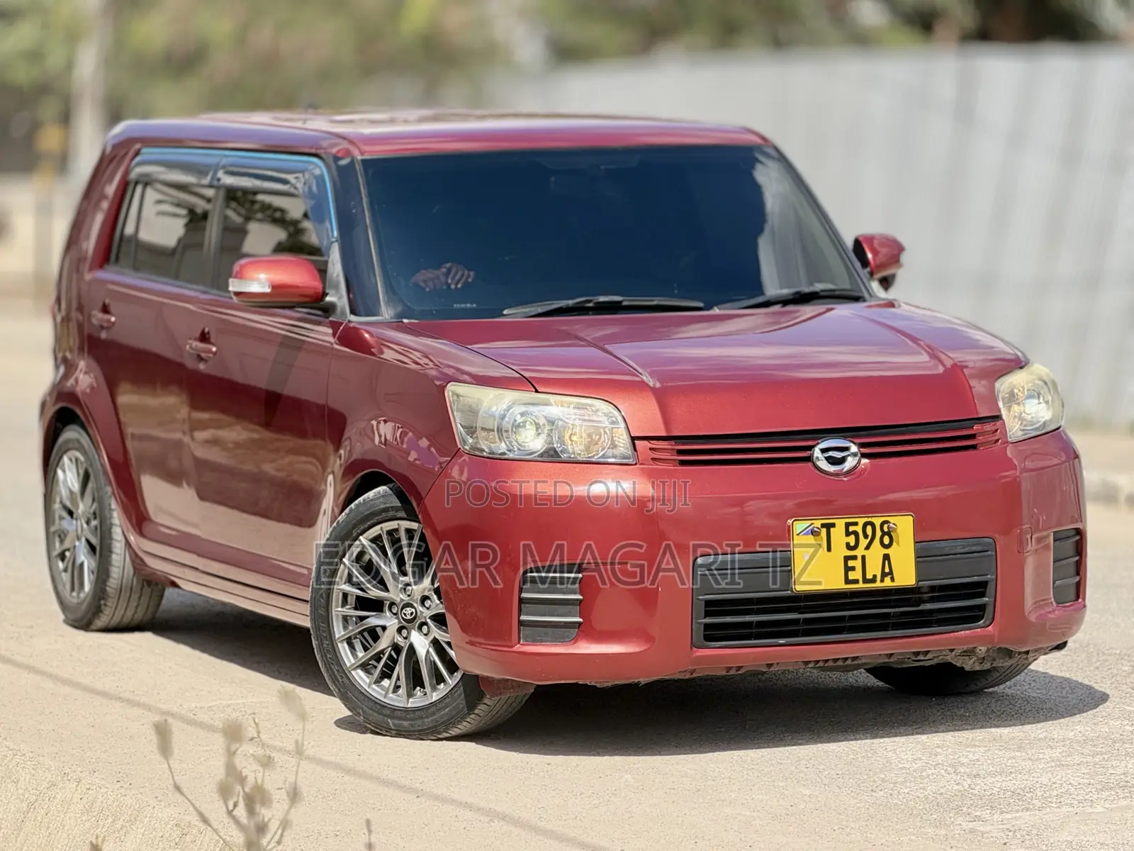Toyota Corolla Rumion 2009 Red