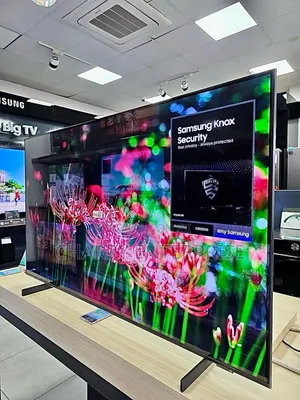 Samsung CRYSTAL UHD TV Inch 65 Model 65U8000F