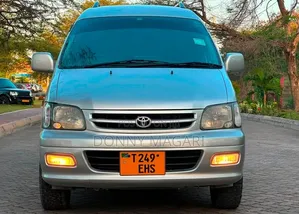 Toyota Noah 2001 Silver